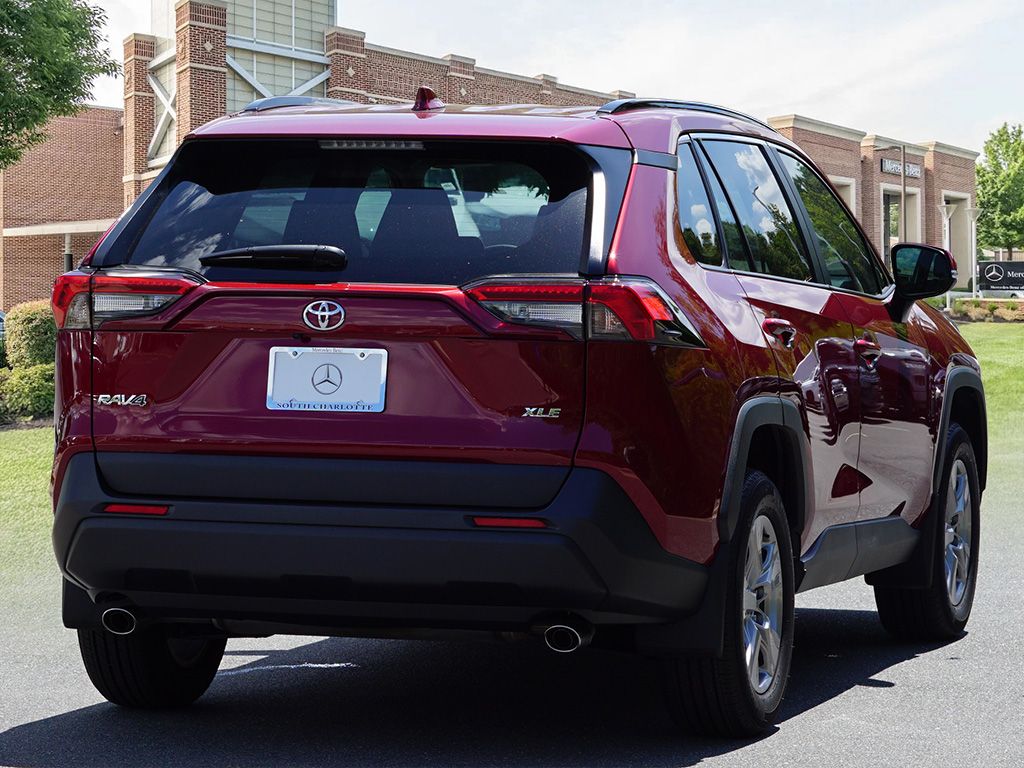 Thumbnail: 2025 Toyota RAV4 - 6