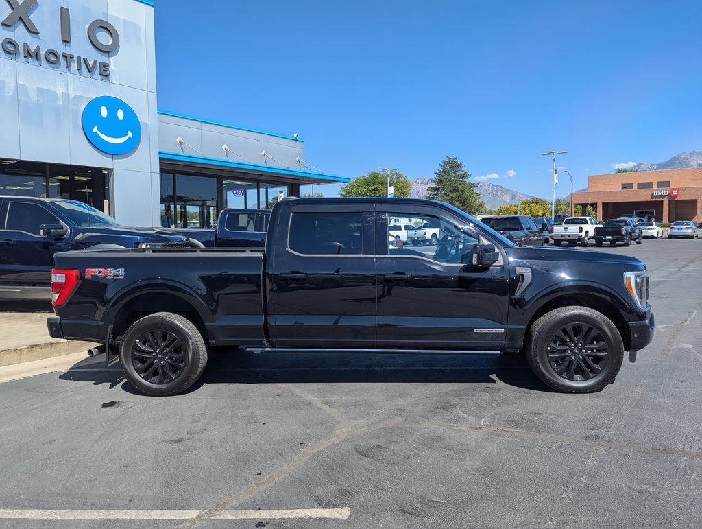 2022 Ford F-150 Lariat 2