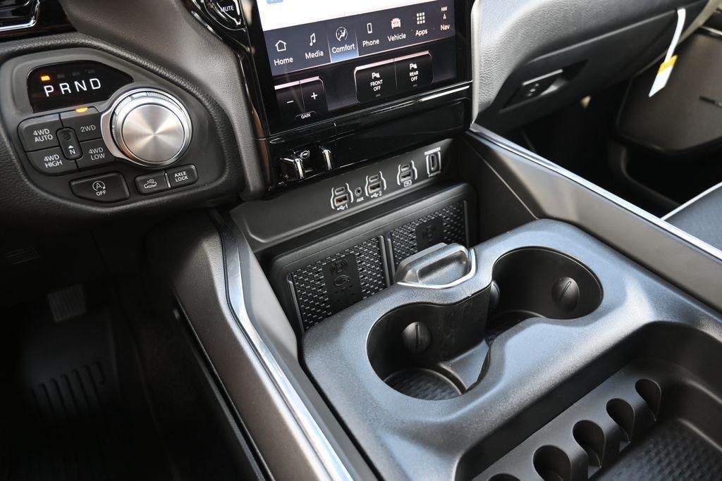 2026 Ram 1500 Laramie - 11