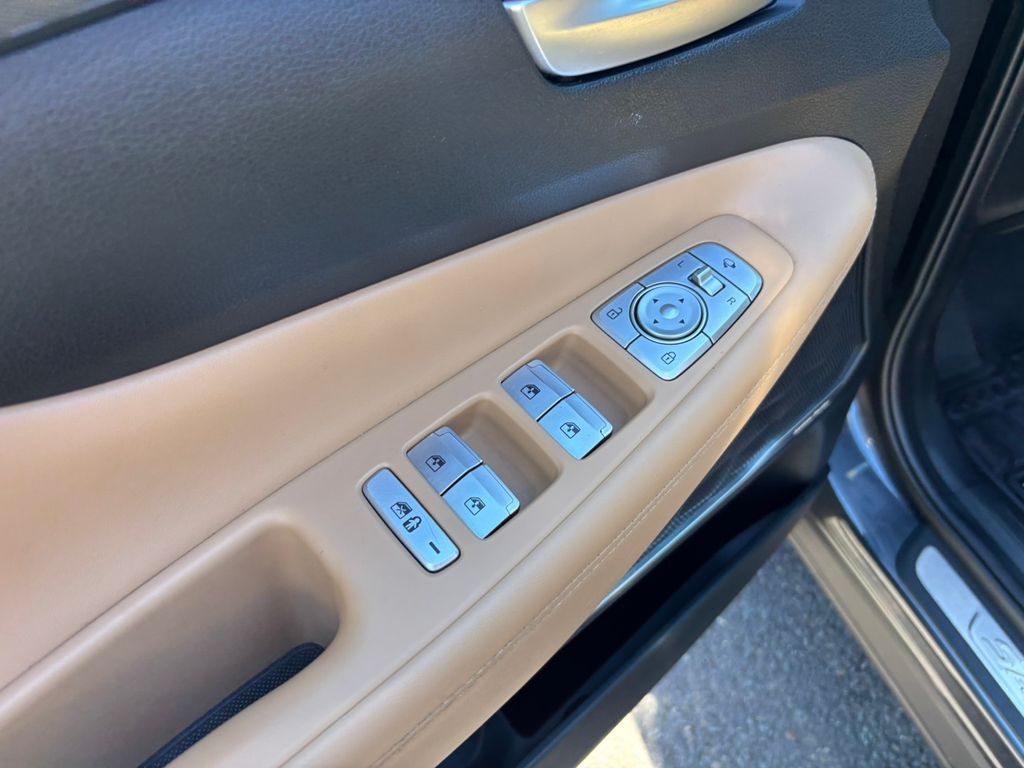 2022 Hyundai Santa Fe Calligraphy