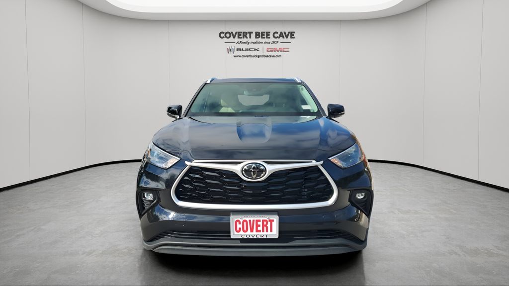 Used Car 2023 Toyota Highlander  Limited For Sale Under $40,000 In Austin, Texas