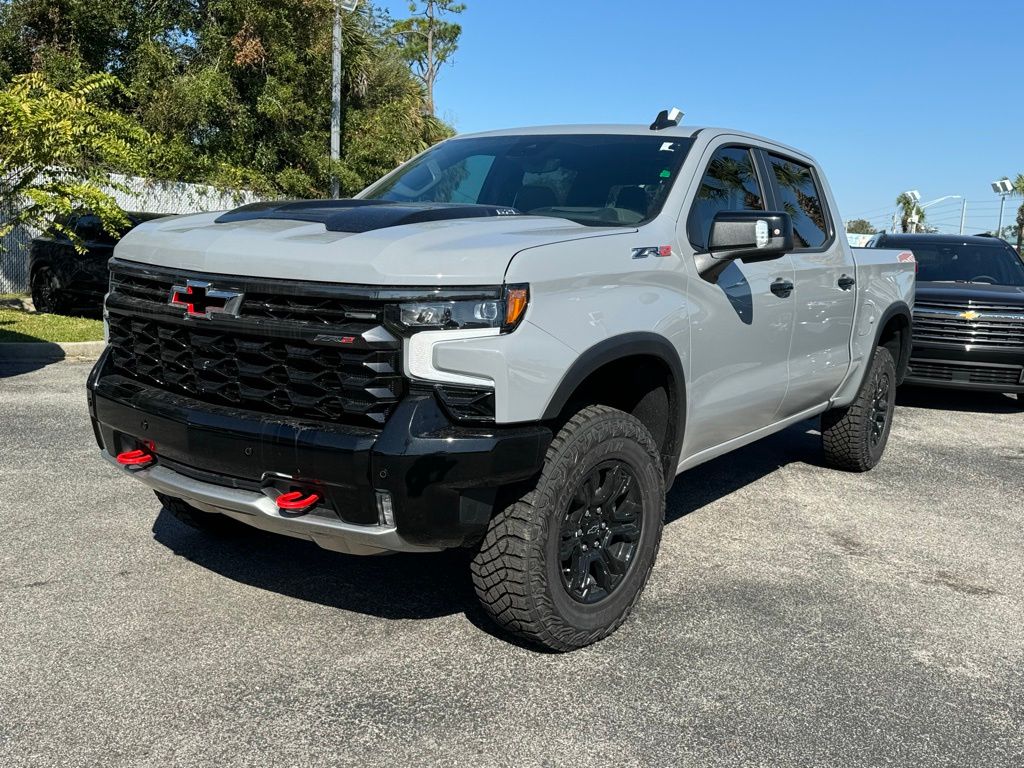 2025 Chevrolet Silverado 1500 ZR2 4