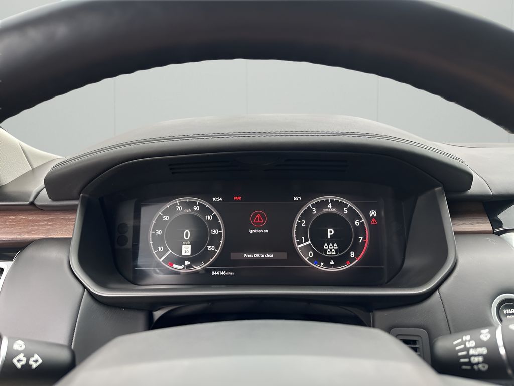 Used Car 2020 Land Rover Discovery  Hse Luxury For Sale Under $30,000 In Austin, Texas