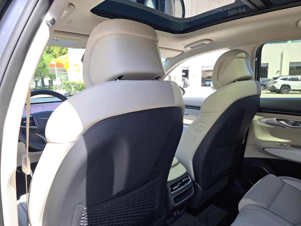 New 2026 Black Genesis 2.5T Advanced image 12
