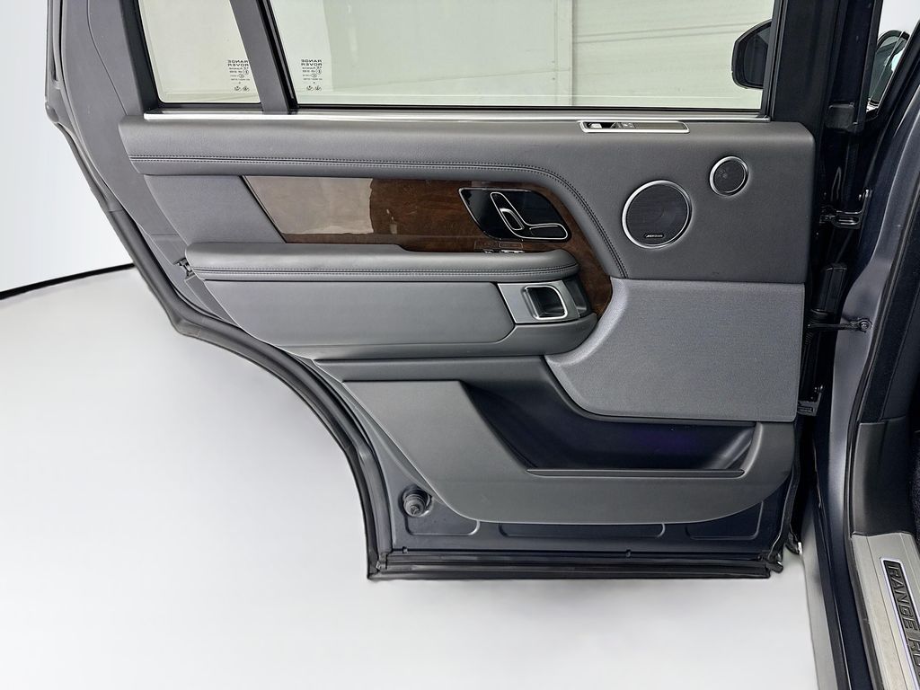 Thumbnail: 2021 Land Rover Range Rover - 24