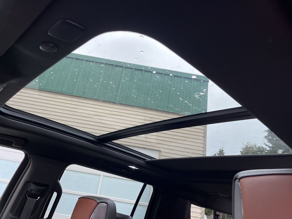 Thumbnail: 2024 GMC Yukon XL - 23