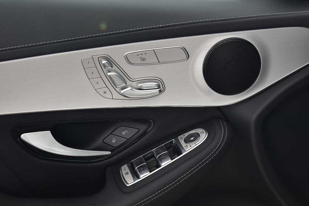 Thumbnail: 2023 Mercedes-Benz GLC - 12