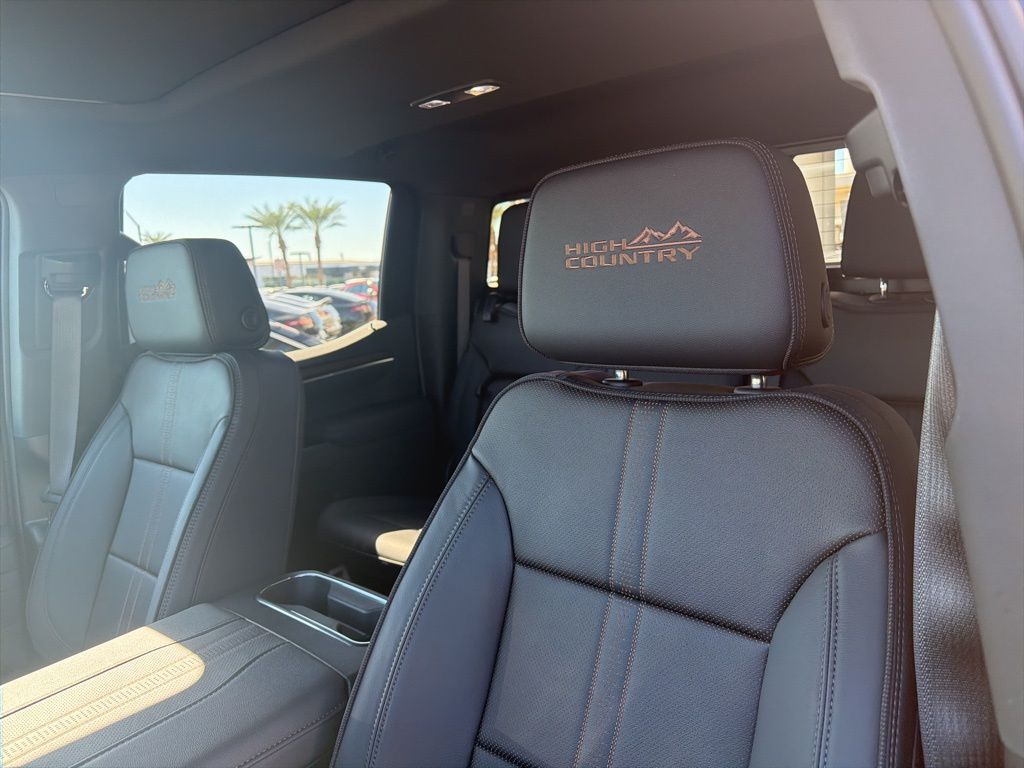 Thumbnail: 2026 Chevrolet Silverado 1500 - 9