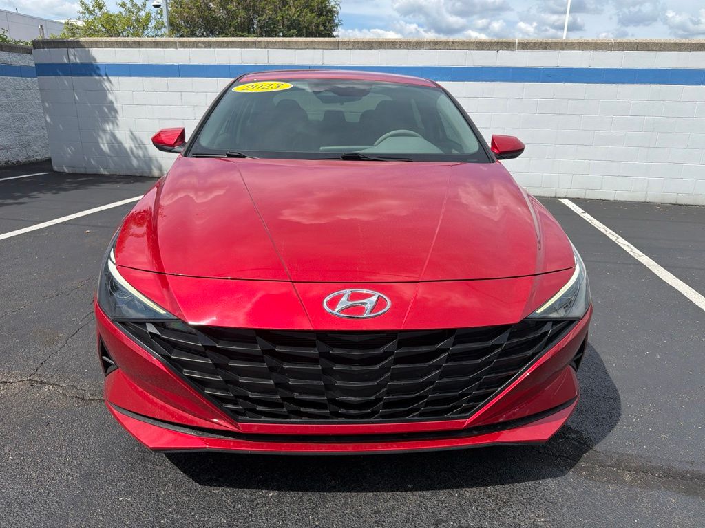Thumbnail: 2023 Hyundai Elantra - 8