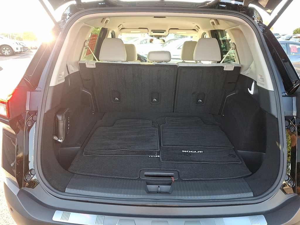 Thumbnail: 2023 Nissan Rogue - 28