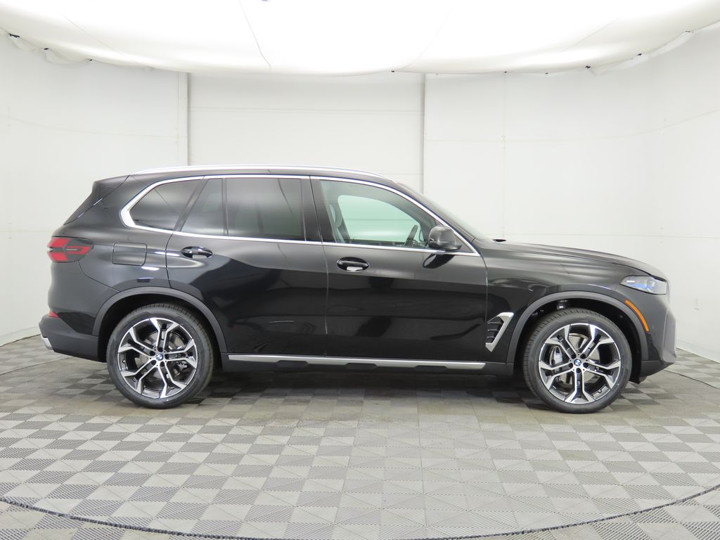 Thumbnail: 2026 BMW X5 - 4