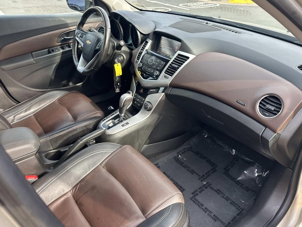 Thumbnail: 2016 Chevrolet Cruze - 21