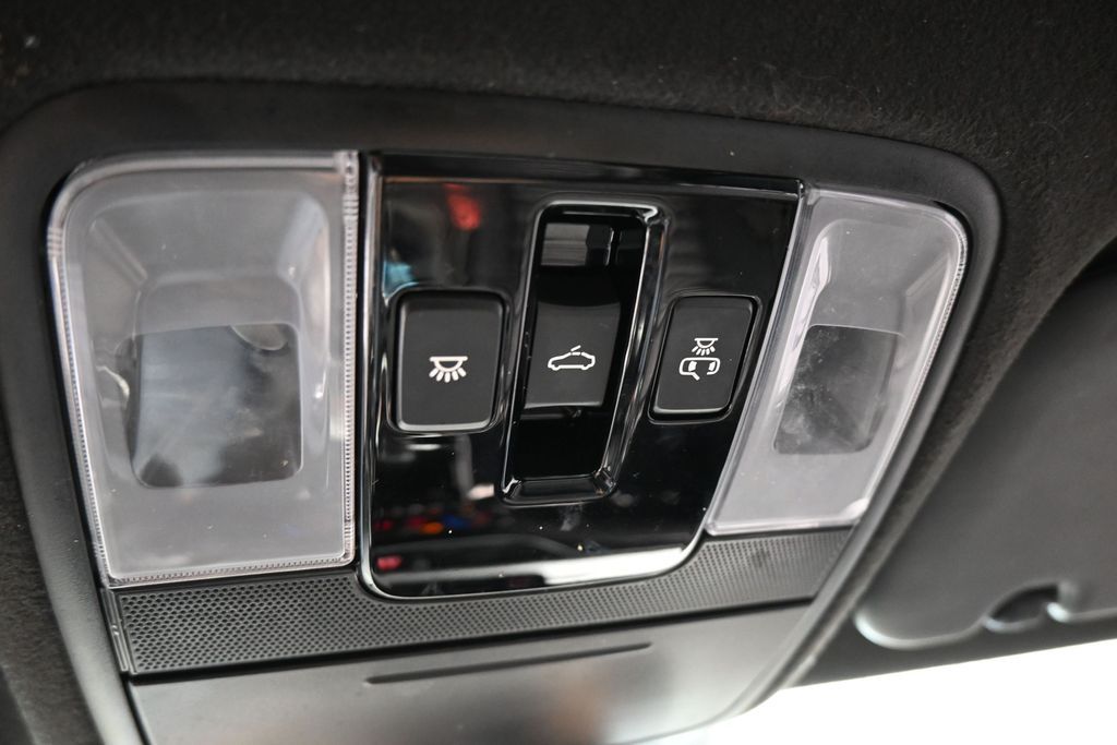 Used 2024 Snow White Pearl Kia GT-Line image 33