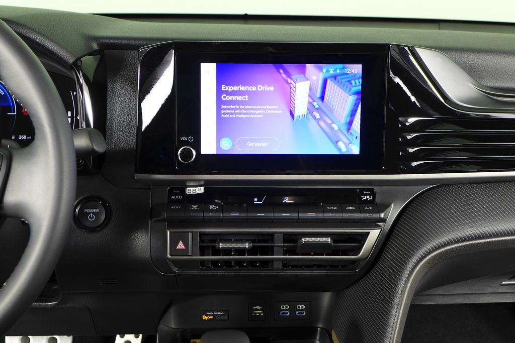2025 Toyota Camry SE 25