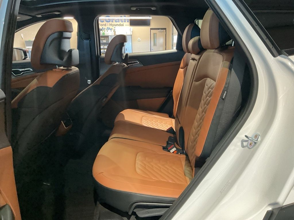 New 2026 White Kia X-Line image 20