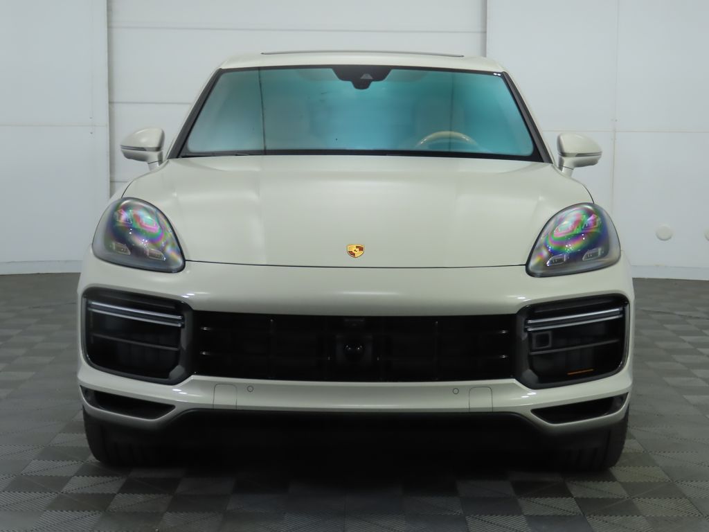 2022 Porsche Cayenne Turbo 8