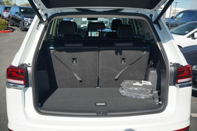 Thumbnail: 2026 Volkswagen Atlas - 12