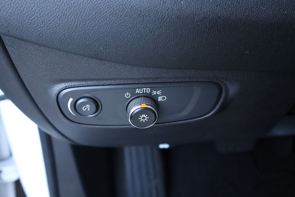 Thumbnail: 2024 Chevrolet Equinox - 17