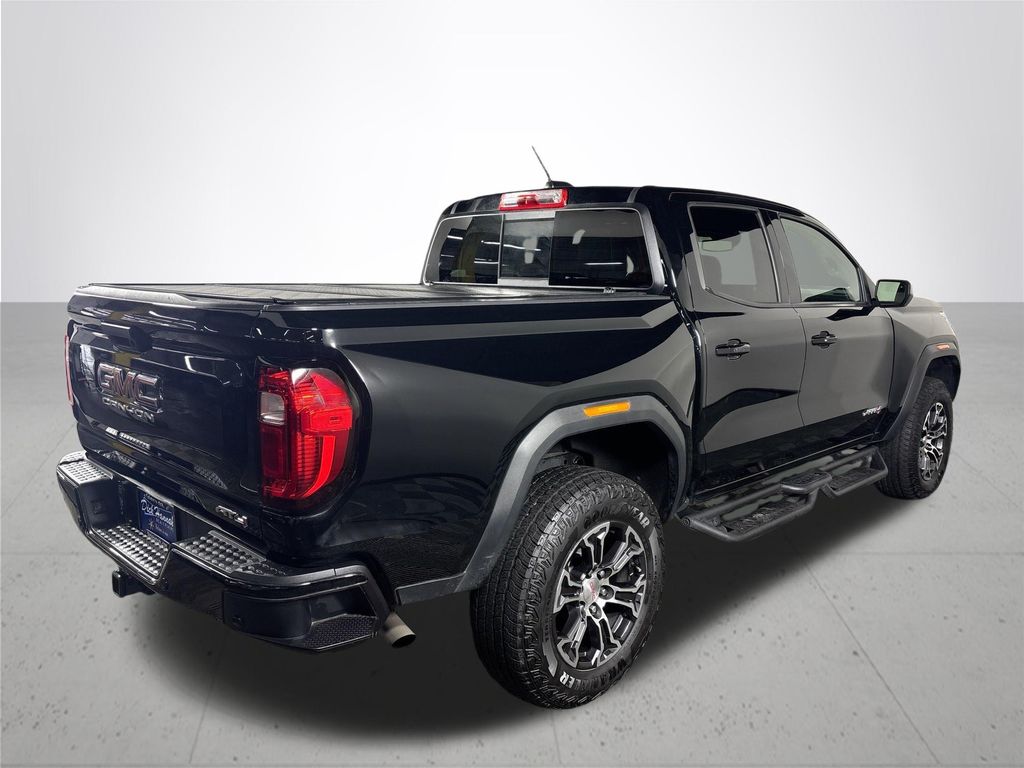 2024 GMC Canyon AT4