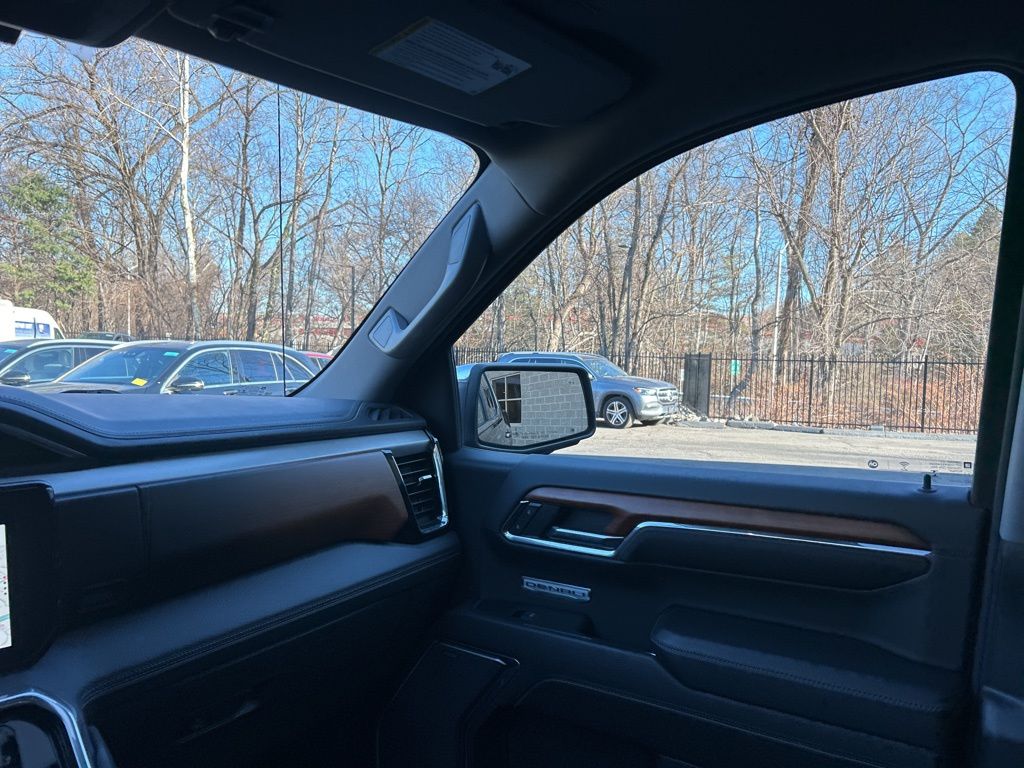 Thumbnail: 2023 GMC Sierra 1500 - 22