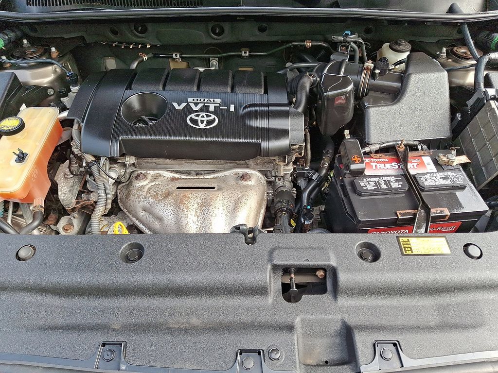 2010 Toyota RAV4 Base 26