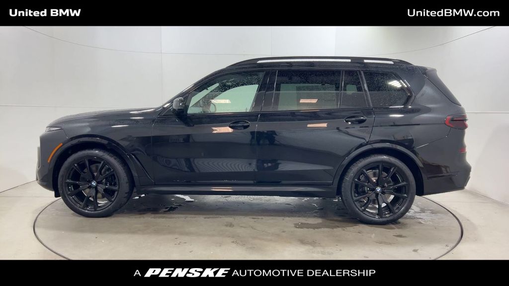 Thumbnail: 2026 BMW X7 - 5