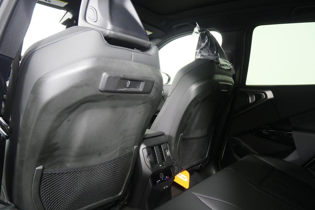 Thumbnail: 2026 BMW X3 - 16