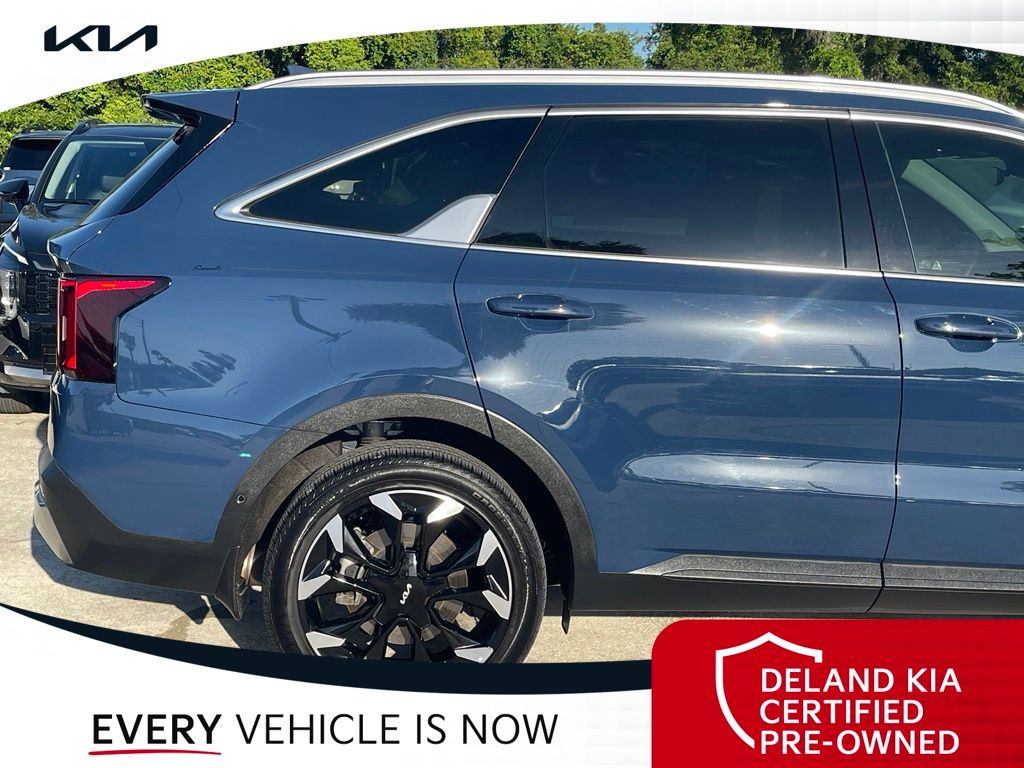 Used 2025 Kia Sorento SUV