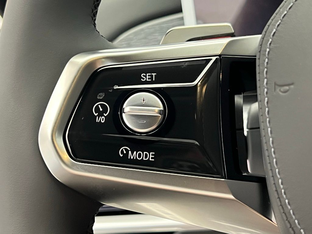 Thumbnail: 2026 BMW i7 - 19