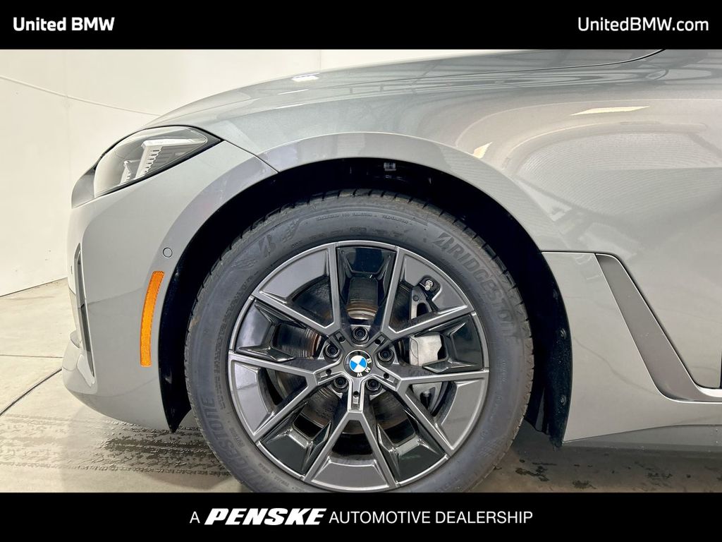 2025 BMW i4 eDrive40 10