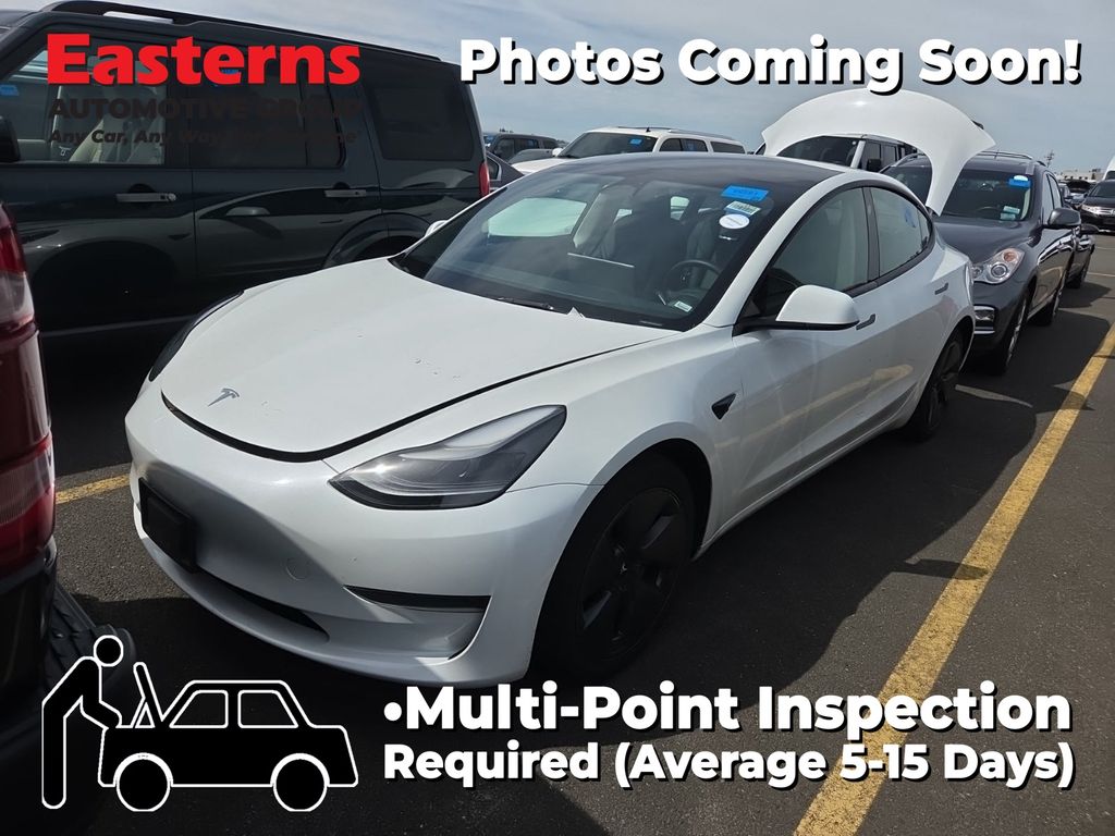 2023 Tesla Model 3 -'s photo