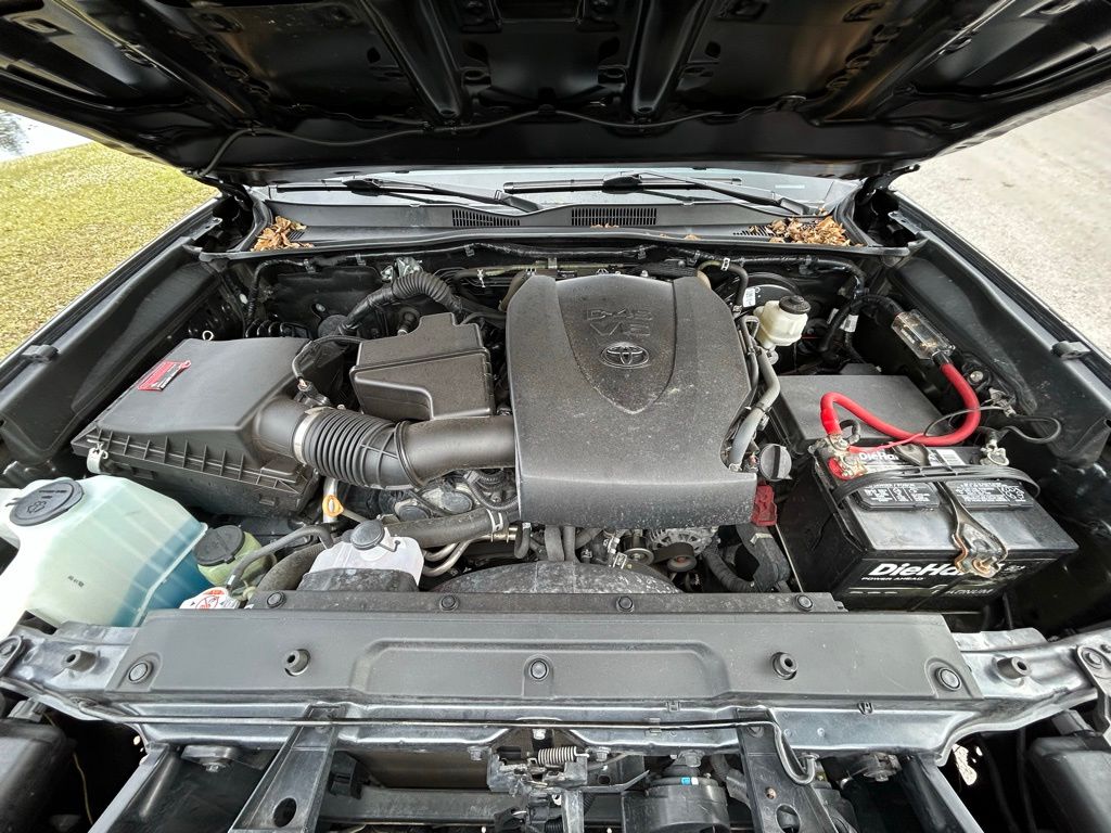 Thumbnail: 2022 Toyota Tacoma - 11