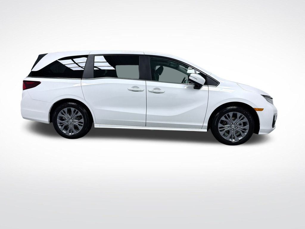 2026 Honda Odyssey Touring - Photo 10