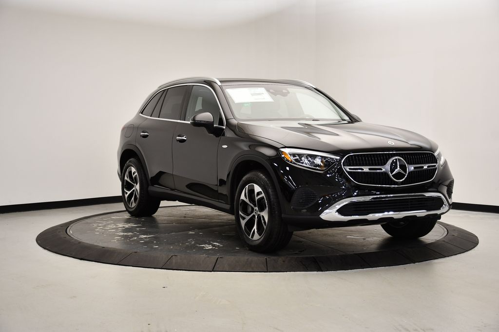 2025 Mercedes-Benz GLC 350 7