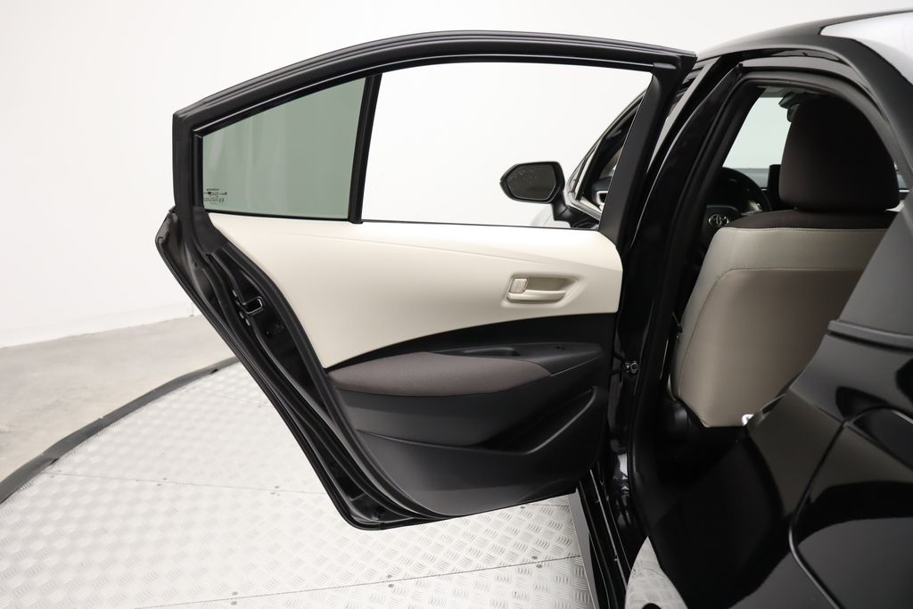 2024 Toyota Corolla LE 21
