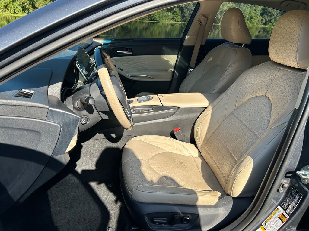 Thumbnail: 2019 Toyota Avalon - 14