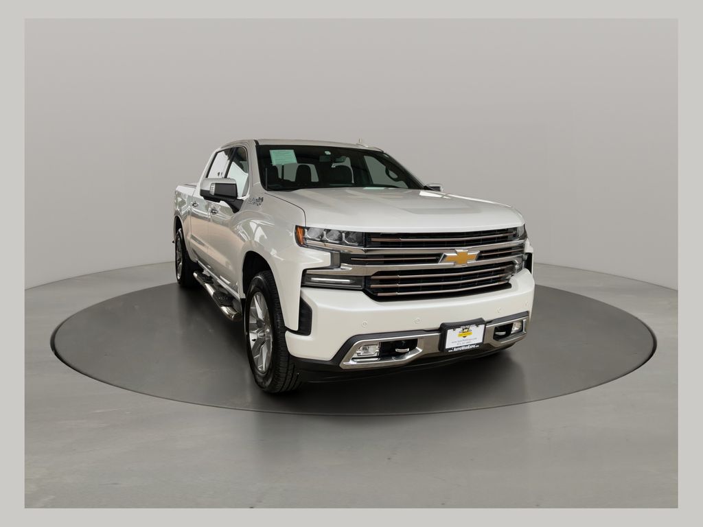 White (Iridescent Pearl Tricoat) 2022 Chevrolet Silverado 1500 Pickup Truck Four-Wheel Drive Automatic