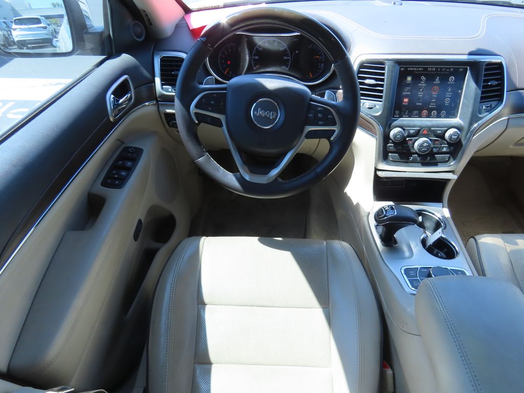 Thumbnail: 2015 Jeep Grand Cherokee - 5