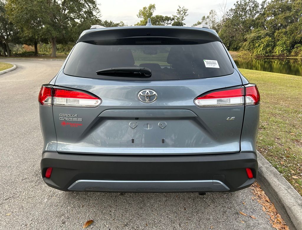 Thumbnail: 2024 Toyota Corolla Cross - 4