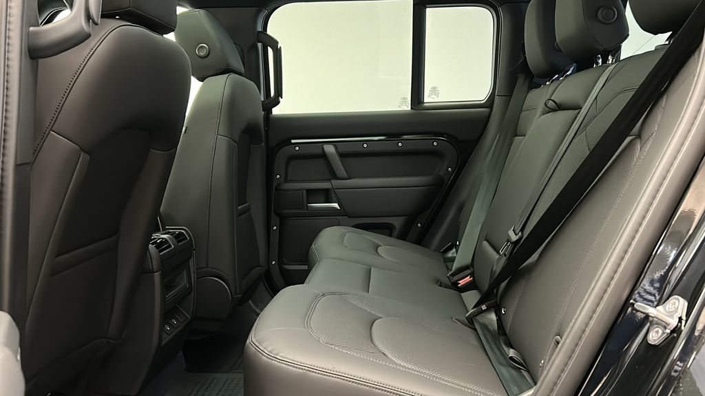 Thumbnail: 2025 Land Rover Defender - 23
