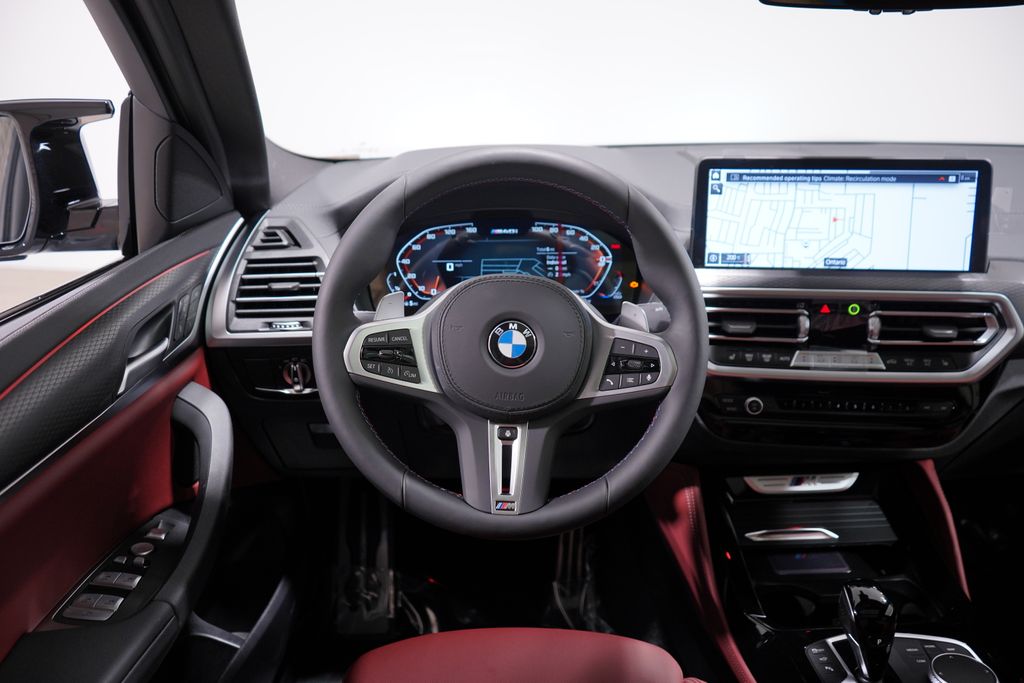 2025 BMW X4 M40i 11