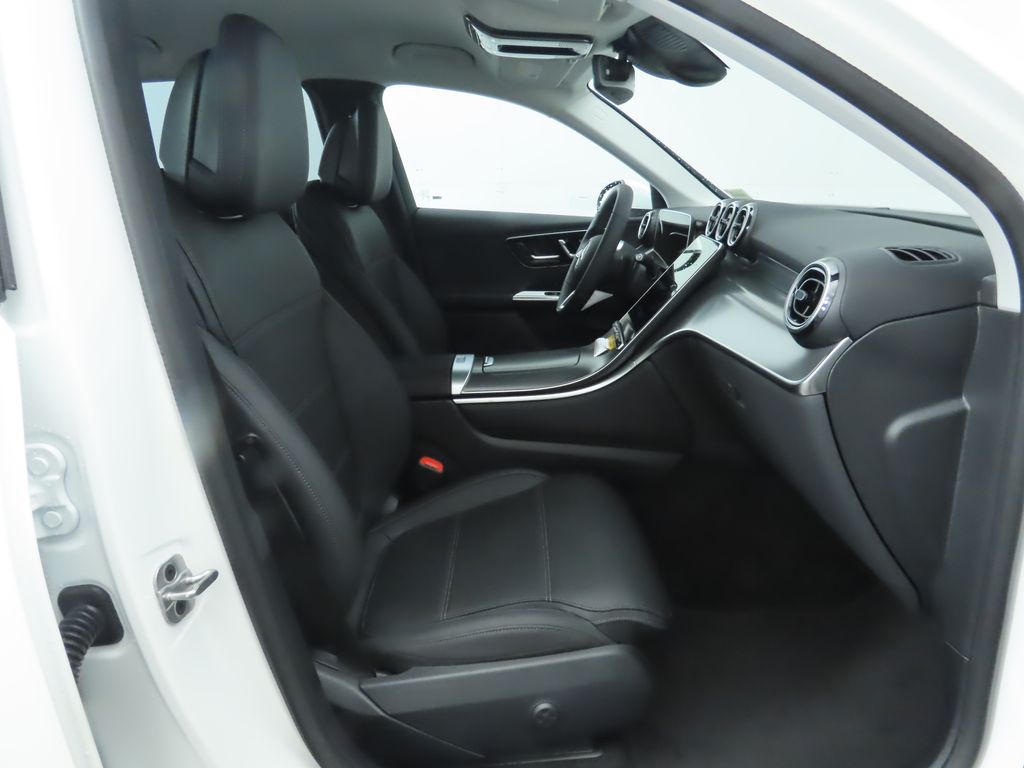 Thumbnail: 2026 Mercedes-Benz GLC - 21