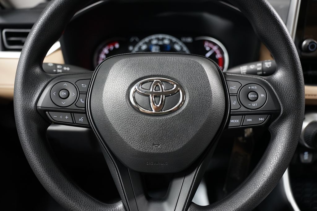 Thumbnail: 2025 Toyota RAV4 - 12