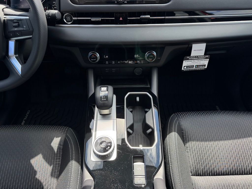 New 2025 Mitsubishi Outlander SUV