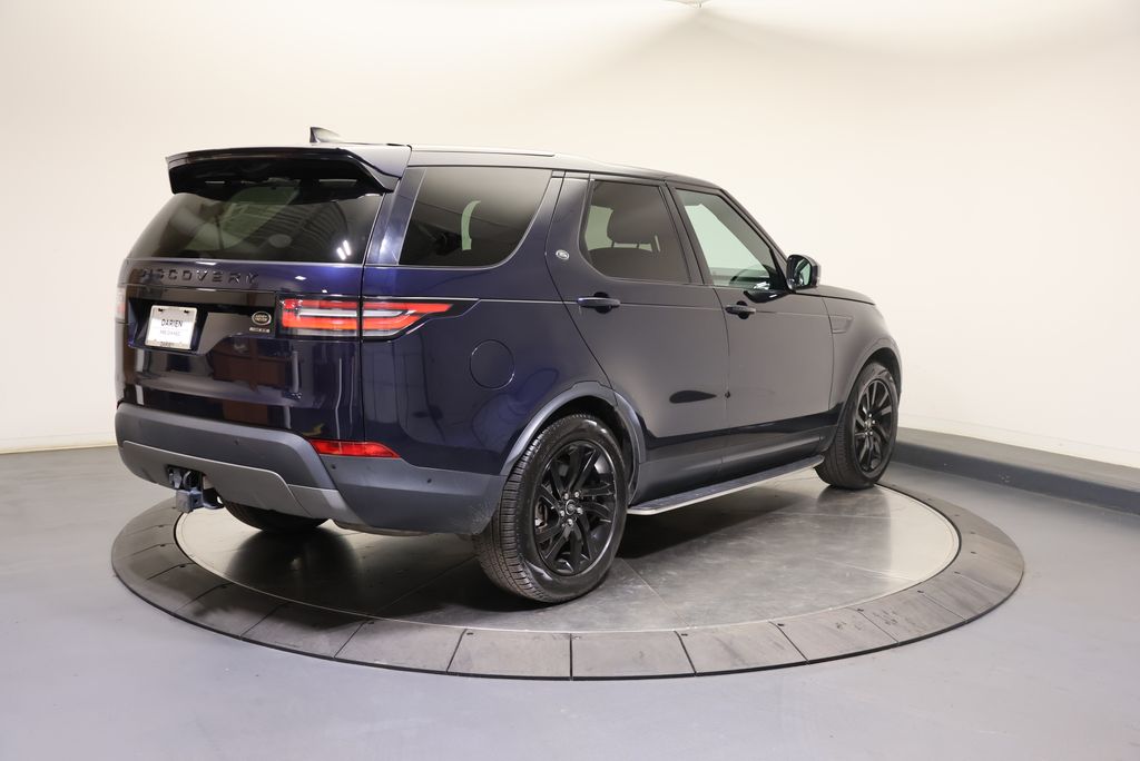 Thumbnail: 2020 Land Rover Discovery - 5