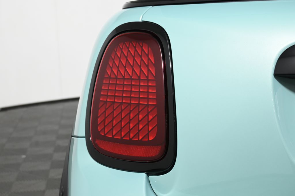 Thumbnail: 2026 MINI Cooper - 19