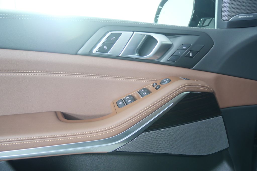 Thumbnail: 2026 BMW X5 - 8
