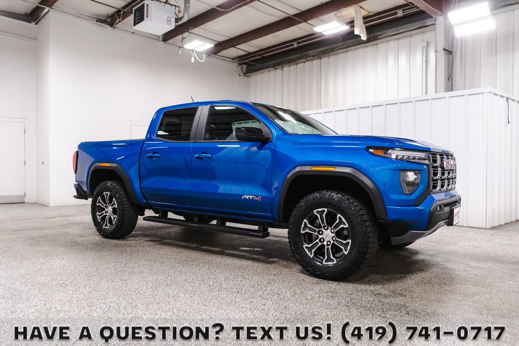 2023 GMC Canyon AT4 Crew Cab 4WD