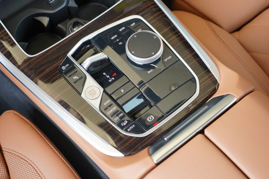 Thumbnail: 2026 BMW X5 - 17