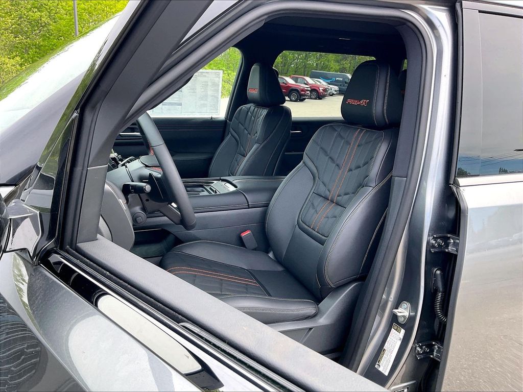 2026 Nissan Armada — photo 11